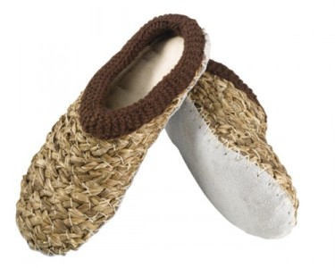 Amnesty International banana leaf slippers.jpg Amnesty International banana leaf slippers.jpg